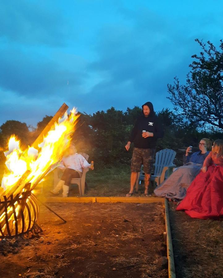 Summit Camping Kit Hill Cornwall Panoramic Views Grass Pitch From 15Pn Or Bella Bell Tent 75Pn Callington Εξωτερικό φωτογραφία